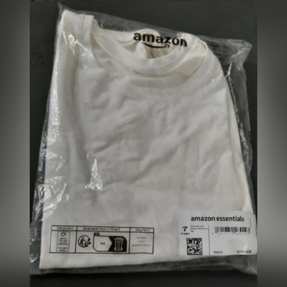 Classic white long sleeve tshirts - size M BNWT - Picture 3 of 3